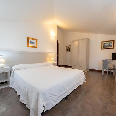 Albergo Residenziale La Corte Tortolì Eksteriør billede