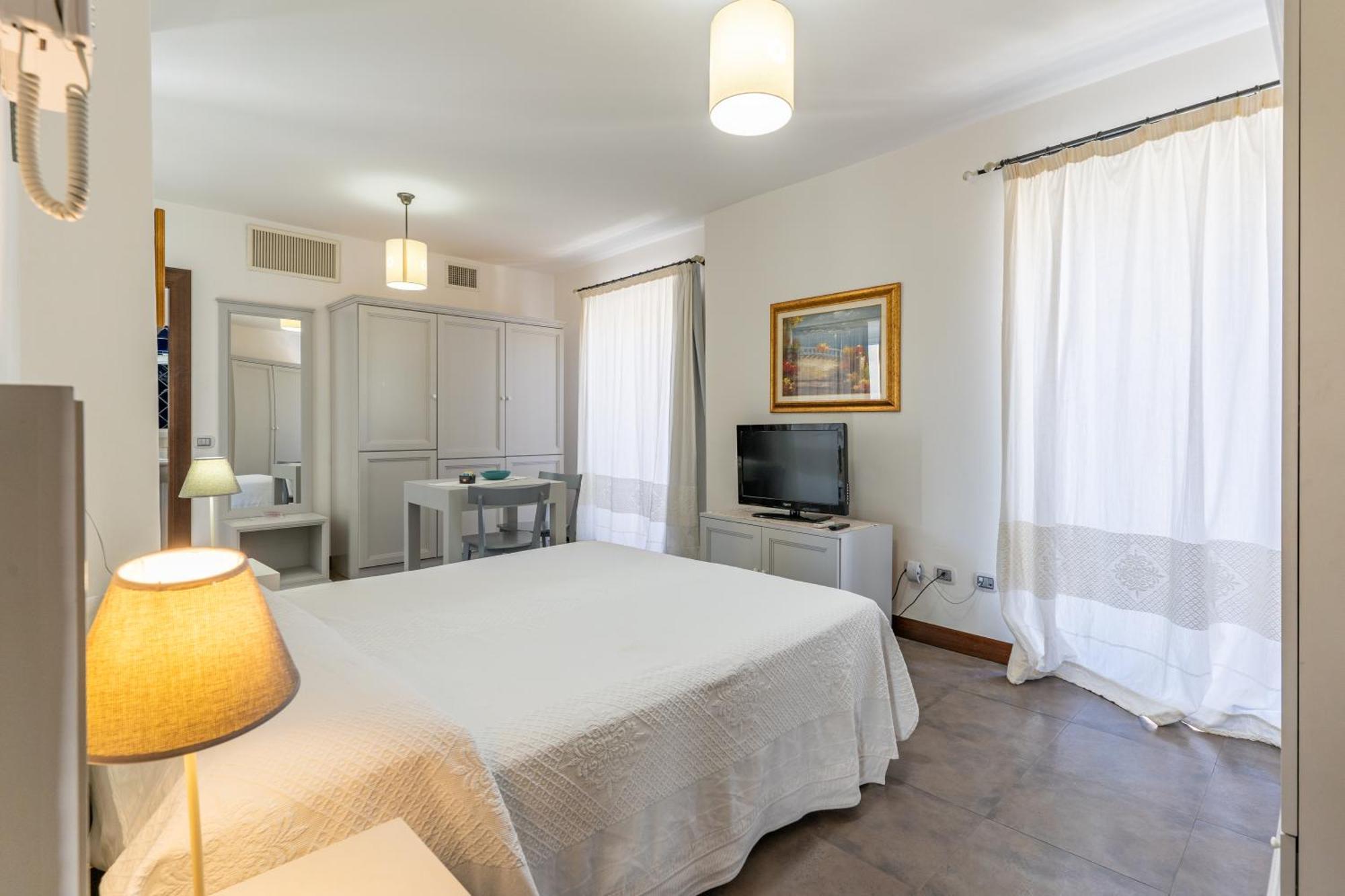 Albergo Residenziale La Corte Tortolì Eksteriør billede