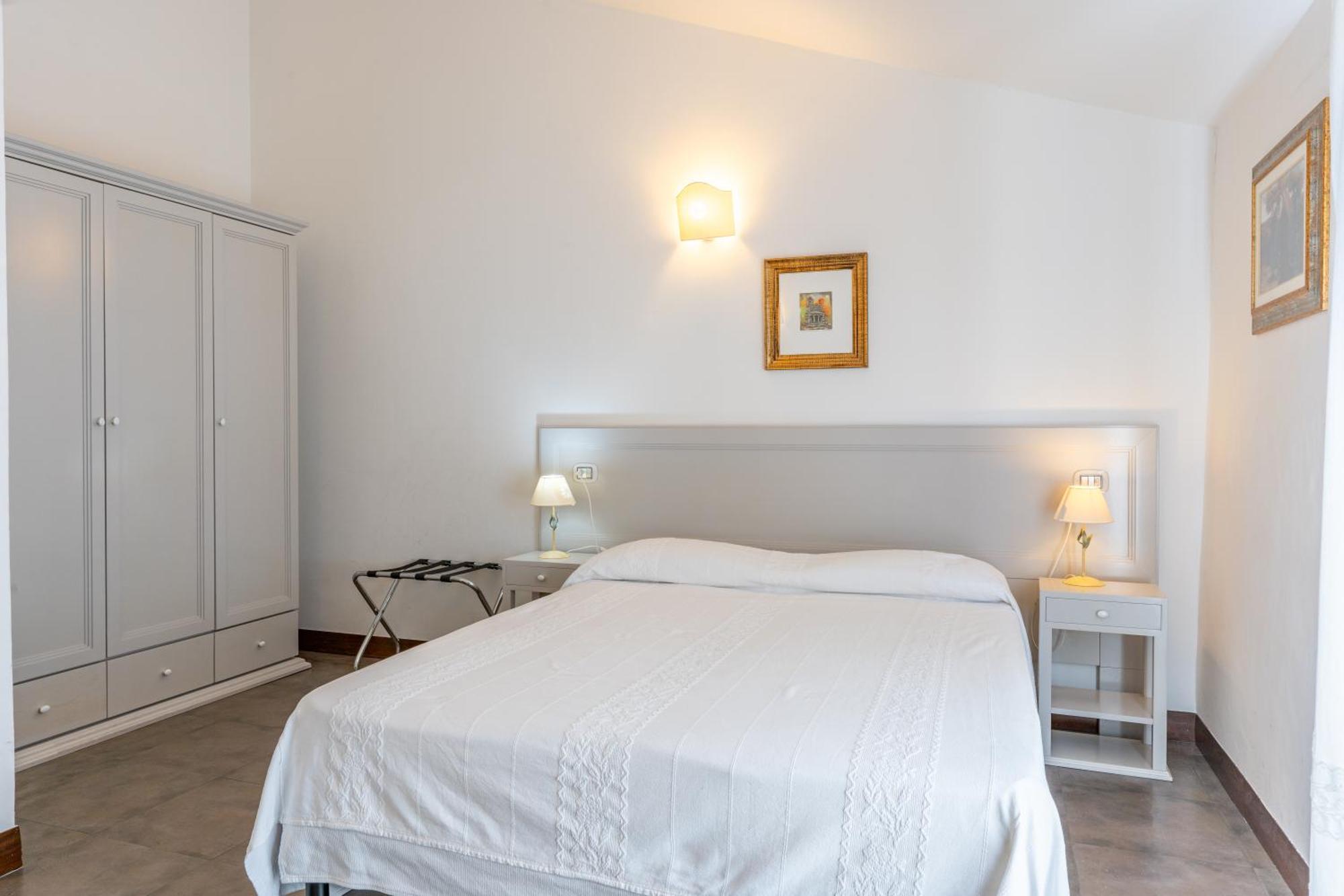 Albergo Residenziale La Corte Tortolì Eksteriør billede