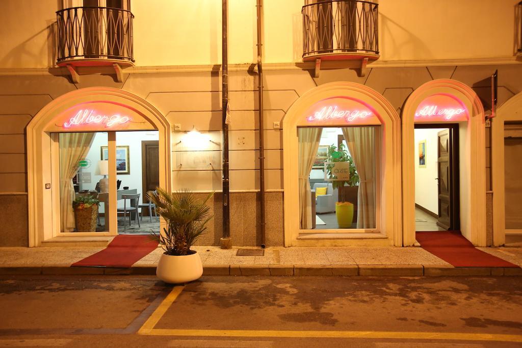 Albergo Residenziale La Corte Tortolì Eksteriør billede